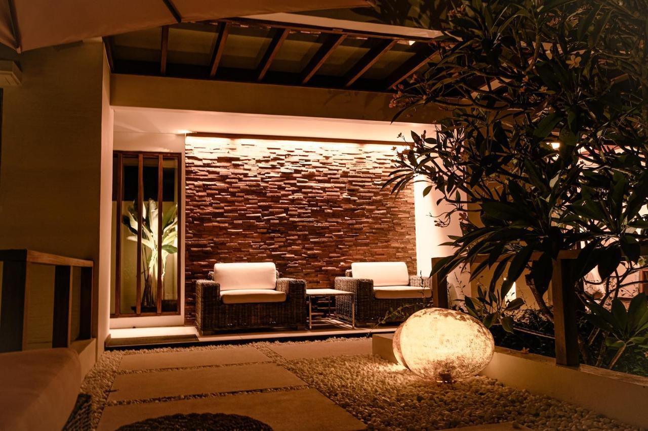 Sunset Palms Beach Villa Jimbaran Extérieur photo