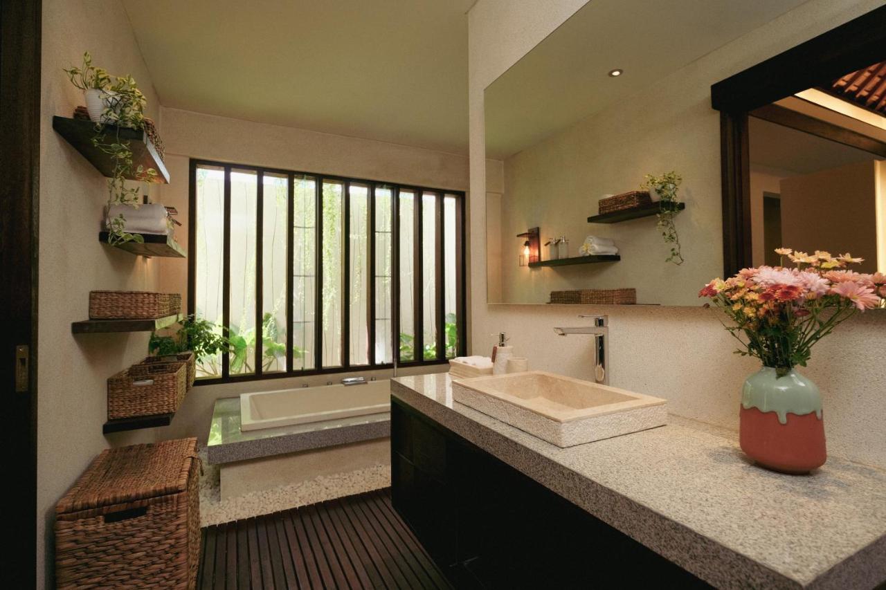 Sunset Palms Beach Villa Jimbaran Extérieur photo