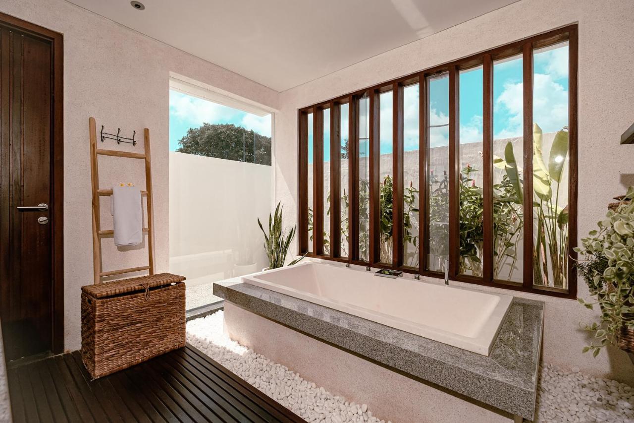 Sunset Palms Beach Villa Jimbaran Extérieur photo