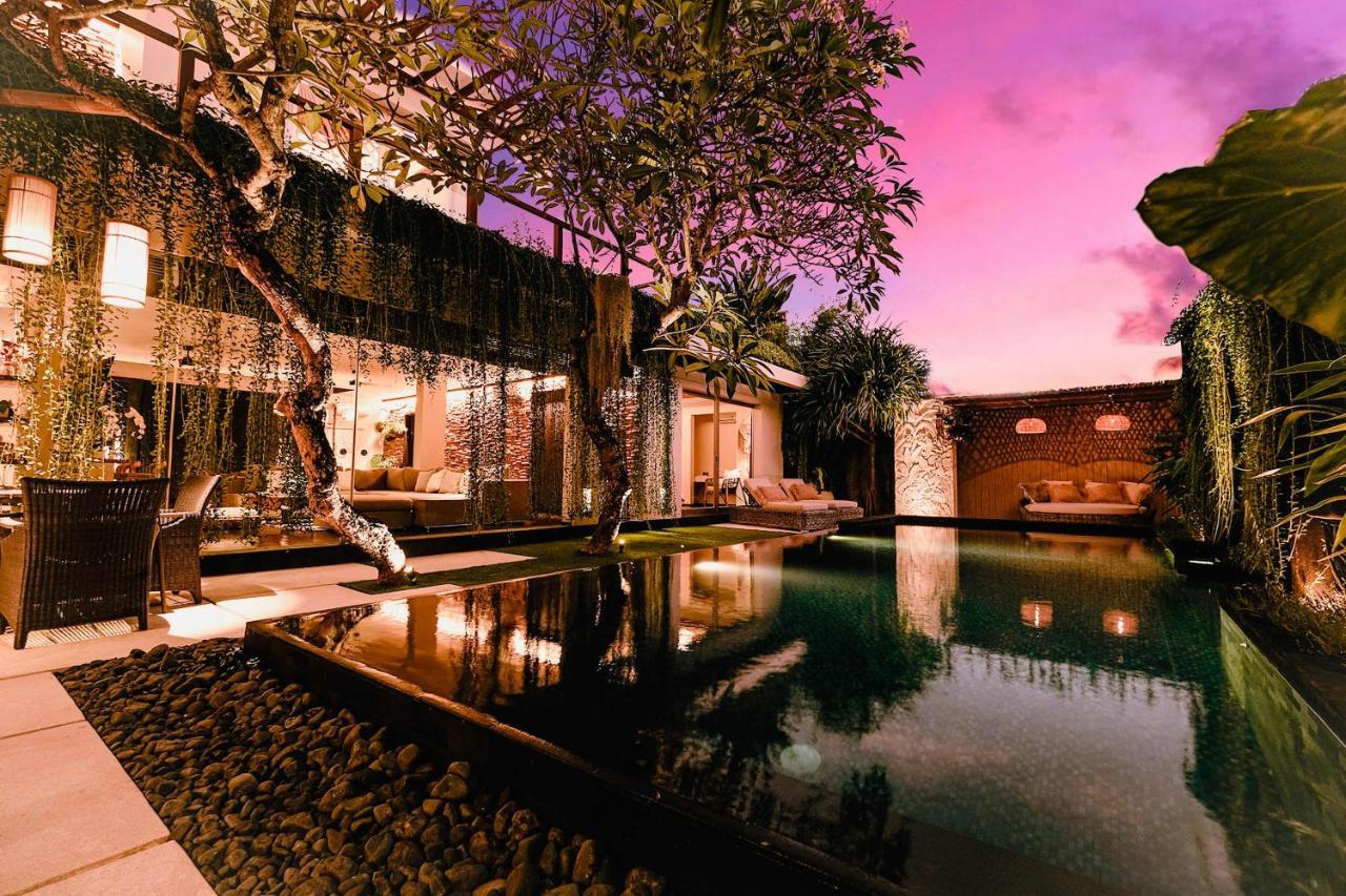 Sunset Palms Beach Villa Jimbaran Extérieur photo